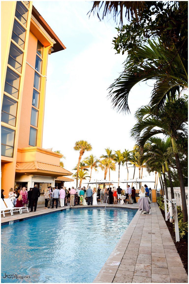 When you want a tropical wedding, look no further than sunny Florida! And this tropical wedding at the Wyndham Deerfield Beach Resort sets the bar high, with its sweetheart table lined with pineapple palm trees and every table decked out in pineapples and birds of paradise!