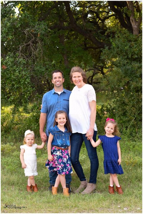 Austin family photos at Brushy Creek Lake park.